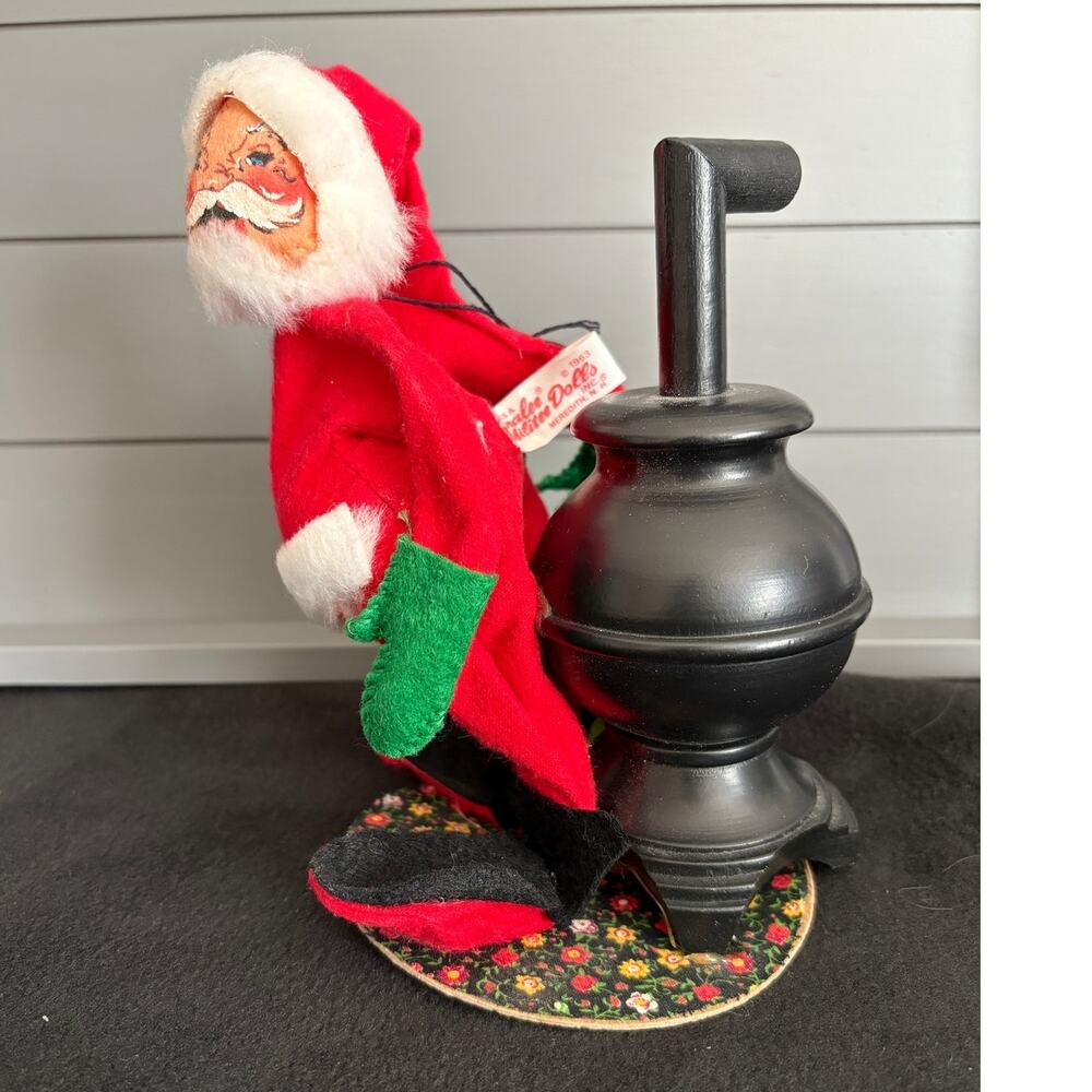 Vintage Annalee Christmas Doll 7.5” Santa w/ Potbelly Stove 1963